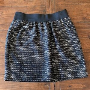 NWT BR Outback Red Skirt